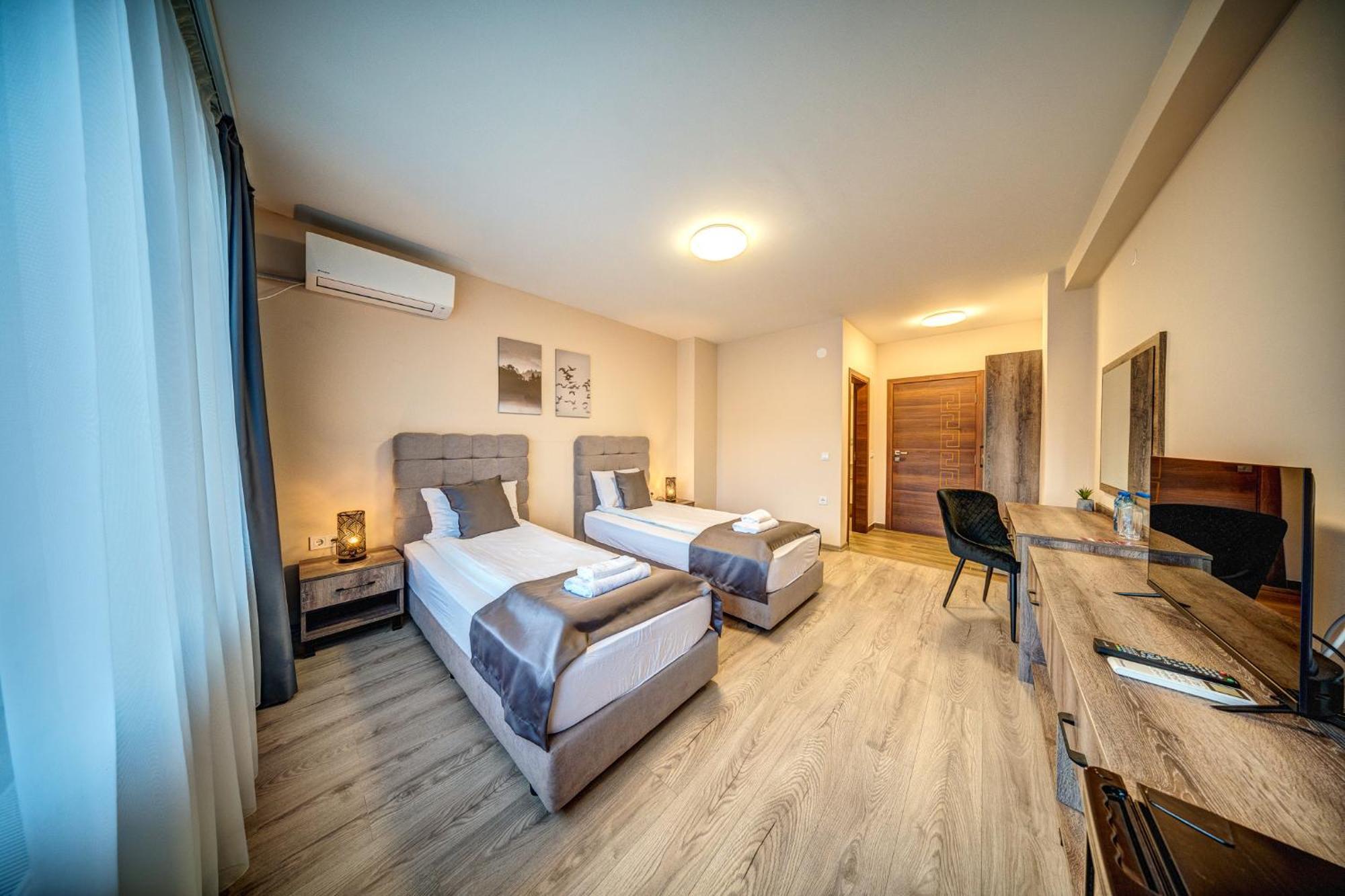 Valemo Apart House Девин Екстериор снимка